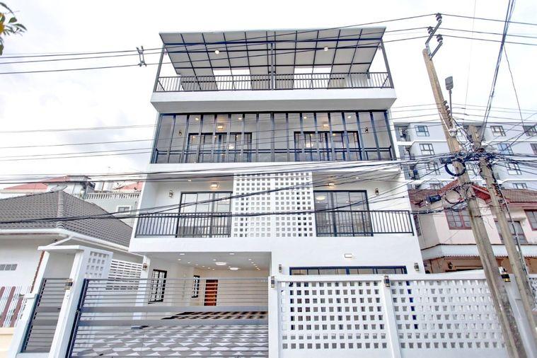 picture CB081, Home Office for sale 4 Br, Huaikhwang. - 1/37