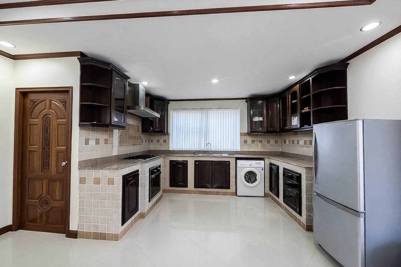 รูป House with Private Pool for Rent in Pratumnak Hill - รูปที่ 2/20