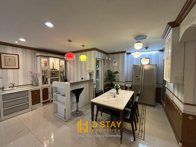 picture Richmond Palace condo for sale. Beautiful unit, fully furnished. Code DS1309. Contact Line: @Dstay - 7/10