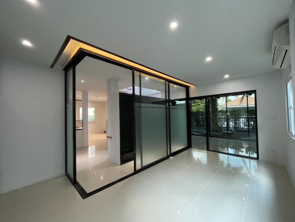 รูป ขายบ้าน ซอยนาคนิวาส 15 ลาดพร้าว โชคชัย 4  2 ชั้น บ้านหันหน้าทางทิศเหนือ   - รูปที่ 10/15