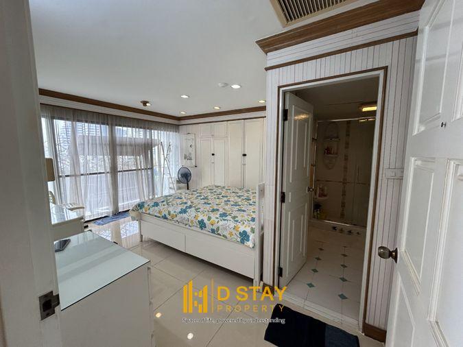 picture Richmond Palace condo for sale. Beautiful unit, fully furnished. Code DS1309. Contact Line: @Dstay - 3/10