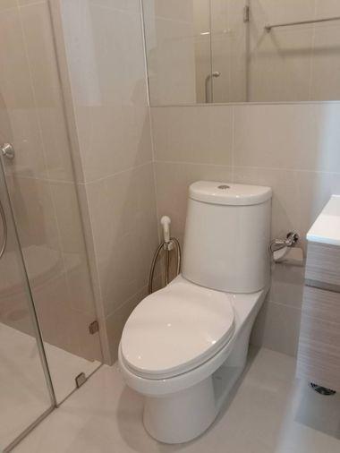 picture For sale: Noble Revolve Ratchada 2, beautiful unit, great price, high floor, amazing city view. Code DS1499 Line: @Dstay - 9/9