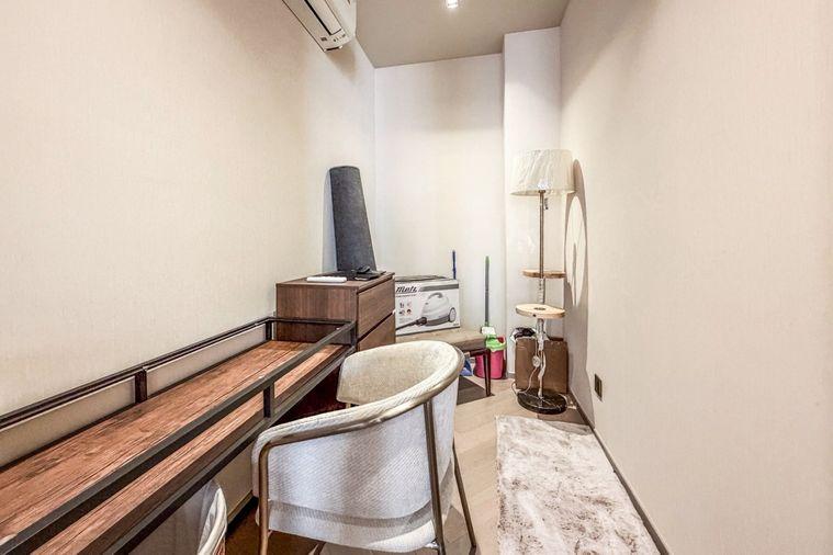 picture Sale at The Reserve Sathorn | Beautiful Unit, Fully Furnished, Ready to Move In, Prime Sathorn Location | Code DS2226 Line: @Dstay - 11/15