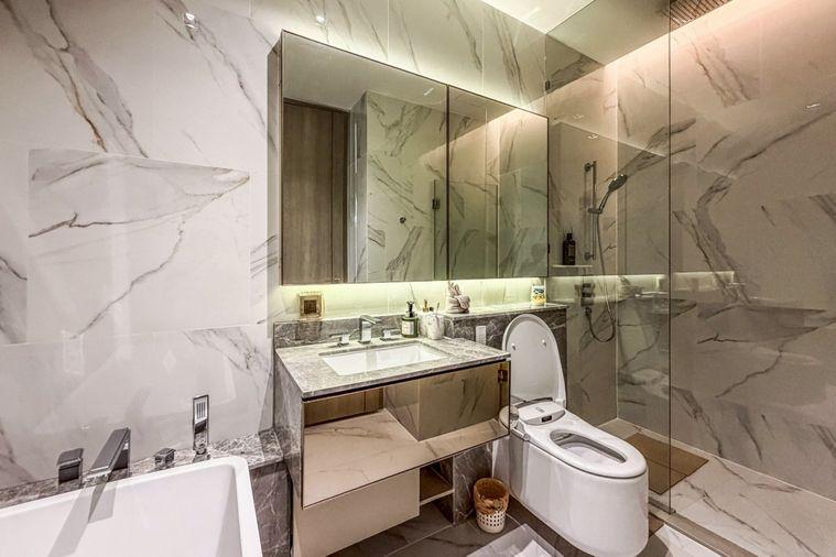 picture Sale at The Reserve Sathorn | Beautiful Unit, Fully Furnished, Ready to Move In, Prime Sathorn Location | Code DS2226 Line: @Dstay - 14/15