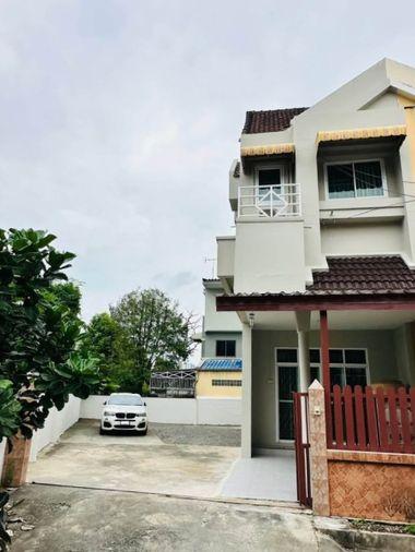 รูป ให้เช่า ทาวน์โฮม2.5 ชั้น สไตล์บ้านเดี่ยว เกษรา คลาสสิคโฮม  หลังมุม พร้อมอยู่  - รูปที่ 1/21