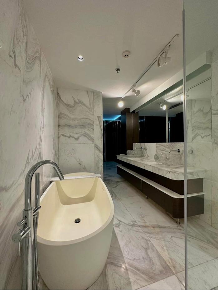 picture For Rent The Lofts Silom THB. 100,000 - 5/10