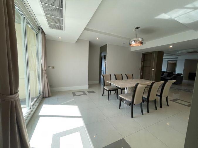 picture For sale: Ideal 24, spacious area, city view, convenient location on Sukhumvit 24. Code DS1890. Line: @Dstay - 11/19