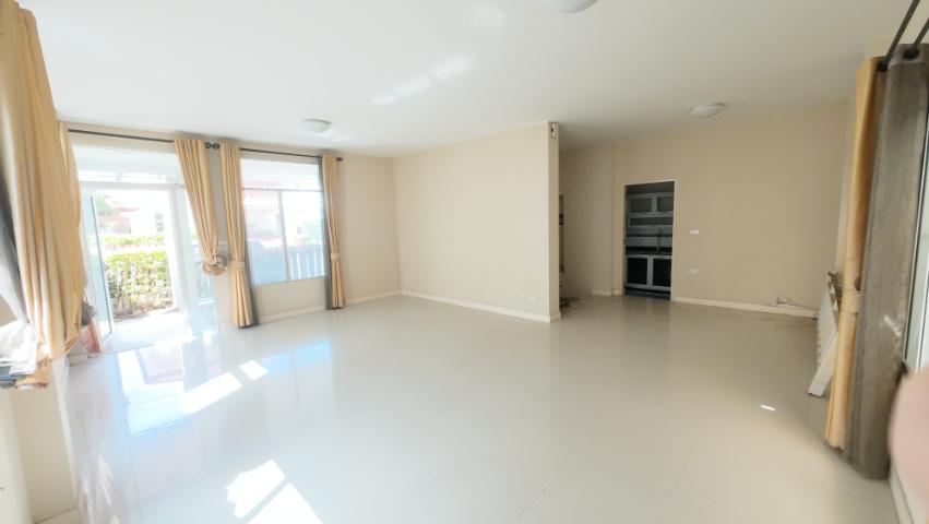 รูป บ้านแฝดอารมณ์บ้านเดี่ยว พร้อมพัฒน์ พรีว่า พื้นที่เยอะ 144 ตรม. เส้นเมนโครงการ ตอบโจทย์ครอบครัวเริ่มต้น - รูปที่ 17/28