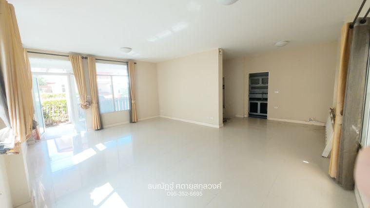 รูป บ้านแฝดอารมณ์บ้านเดี่ยว พร้อมพัฒน์ พรีว่า พื้นที่เยอะ 144 ตรม. เส้นเมนโครงการ ตอบโจทย์ครอบครัวเริ่มต้น - รูปที่ 17/28