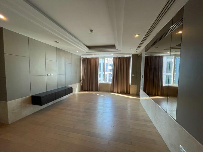 picture For sale: Ideal 24, spacious area, city view, convenient location on Sukhumvit 24. Code DS1890. Line: @Dstay - 7/19