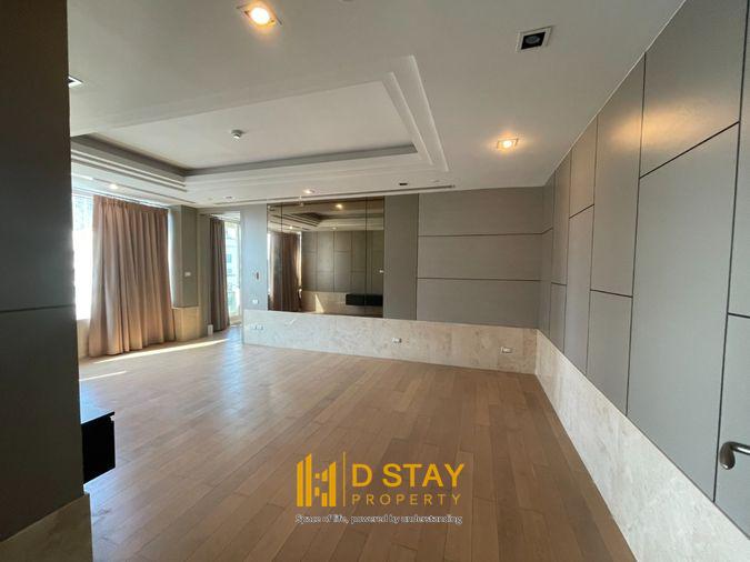 picture For sale: Ideal 24, spacious area, city view, convenient location on Sukhumvit 24. Code DS1890. Line: @Dstay - 4/19