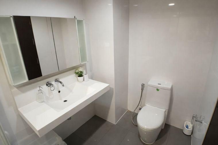 picture 🍀🍀 Modern Room💙 For Rent📍Rhythm Ratchada 🚆 Near MRT Huai Khwang (Line: @rent2022) ✨ Beautiful | Ready to move in 🔖 PC: A10833 - 12/14