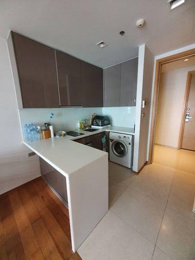 picture For sale: Hyde Sukhumvit 13, beautiful room, fully decorated, very good price, high floor, city view. | Code DS2396 Line: @Dstay - 5/7