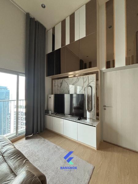 รูป 🏙️✨ ให้เช่าคอนโดหรู ชั้น Penthouse ย่านอโศก – สุขุมวิท ห้องพิเศษ เพดานสูง 4 เมตร จอดรถได้ 2 คัน ✨🏙️ - รูปที่ 1/11