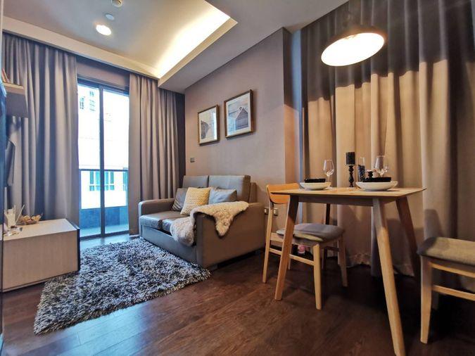 picture For rent The Lumpini 24, beautiful and luxurious room,ready to move in. Excellent price. Convenient transportation. I Code DS1703 Line : @Dstay - 3/6