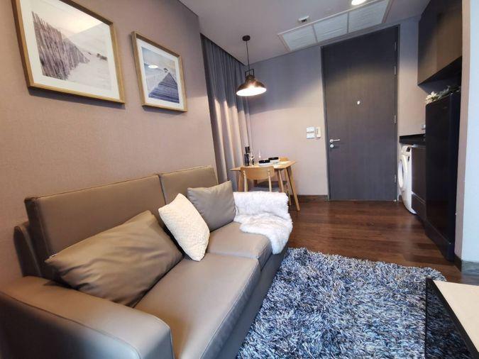 picture For rent The Lumpini 24, beautiful and luxurious room,ready to move in. Excellent price. Convenient transportation. I Code DS1703 Line : @Dstay - 2/6