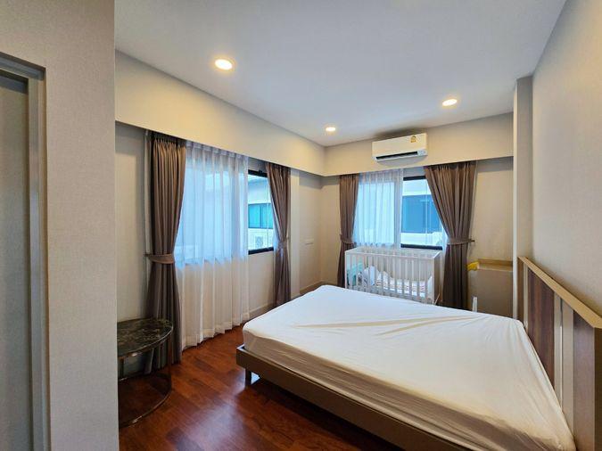 รูป ปรับราคาใหม่! ขายบ้านหรู แกรนด์ บางกอก บูเลอวาร์ด สาทร (Grand Bangkok Boulevard Sathorn) ถ.กัลปพฤกษ์ แปลงมุม 101.3 ตร.ว. แต่งครบ พร้อมอยู่ - รูปที่ 36/51