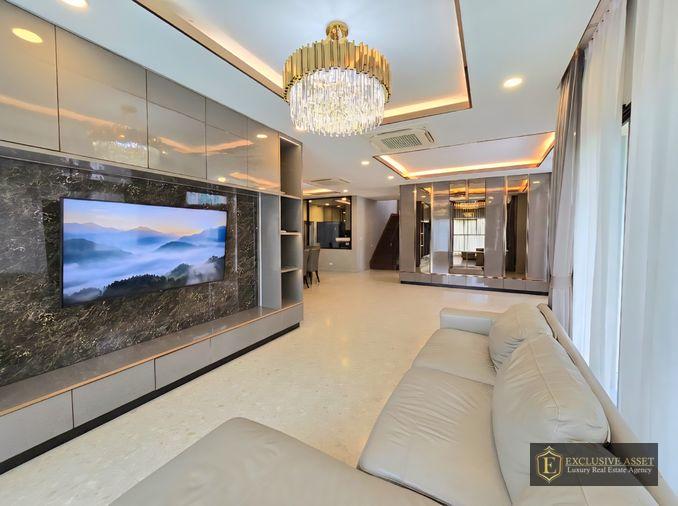 รูป ปรับราคาใหม่! ขายบ้านหรู แกรนด์ บางกอก บูเลอวาร์ด สาทร (Grand Bangkok Boulevard Sathorn) ถ.กัลปพฤกษ์ แปลงมุม 101.3 ตร.ว. แต่งครบ พร้อมอยู่ - รูปที่ 14/51