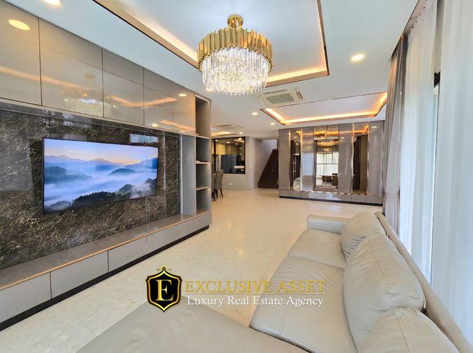 รูป ปรับราคาใหม่! ขายบ้านหรู แกรนด์ บางกอก บูเลอวาร์ด สาทร (Grand Bangkok Boulevard Sathorn) ถ.กัลปพฤกษ์ แปลงมุม 101.3 ตร.ว. แต่งครบ พร้อมอยู่ - รูปที่ 14/51
