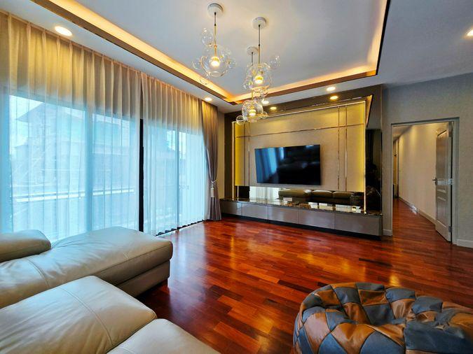 รูป ปรับราคาใหม่! ขายบ้านหรู แกรนด์ บางกอก บูเลอวาร์ด สาทร (Grand Bangkok Boulevard Sathorn) ถ.กัลปพฤกษ์ แปลงมุม 101.3 ตร.ว. แต่งครบ พร้อมอยู่ - รูปที่ 23/51