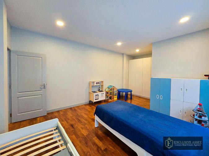 รูป ปรับราคาใหม่! ขายบ้านหรู แกรนด์ บางกอก บูเลอวาร์ด สาทร (Grand Bangkok Boulevard Sathorn) ถ.กัลปพฤกษ์ แปลงมุม 101.3 ตร.ว. แต่งครบ พร้อมอยู่ - รูปที่ 33/51