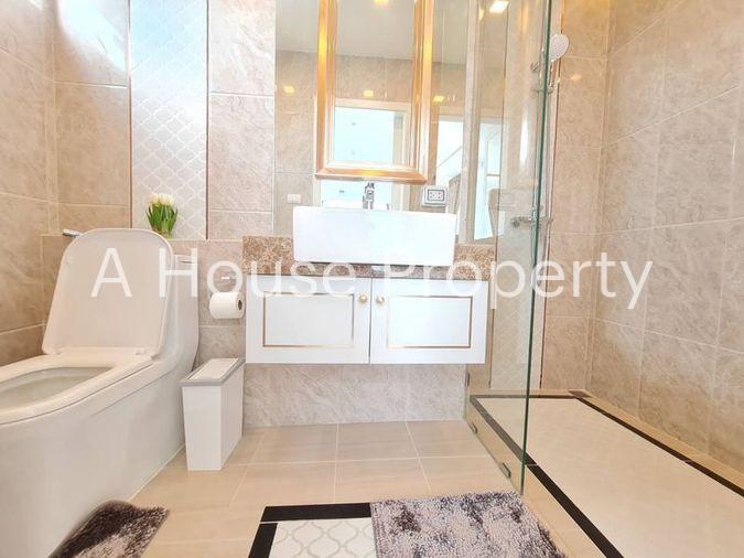 picture Condo for sale, The Empire Tower Pattaya. Beautiful unit, move in Ready. - 14/19