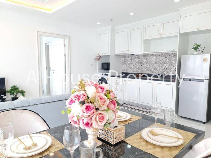 picture Condo for sale, The Empire Tower Pattaya. Beautiful unit, move in Ready. - 6/19