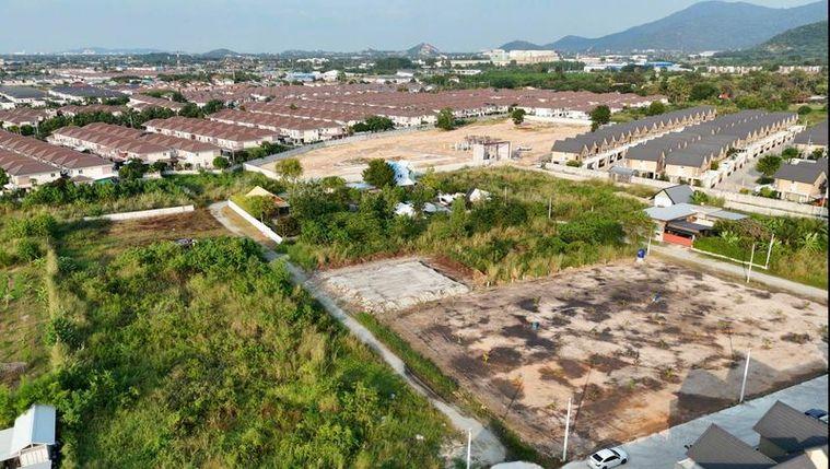picture Beautiful land in a prime location in Mueang Subdistrict, Chonburi. Convenient transportation. - 5/5