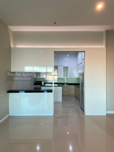 picture The circle. 3beds 176sqm. Line id: @pfagent - 4/14