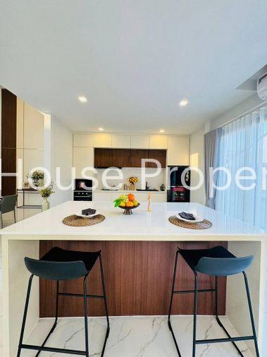 picture Pool villa for sale in Pattaya-Naklua, beachfront location. Beautiful house, close to the beach. - 5/17