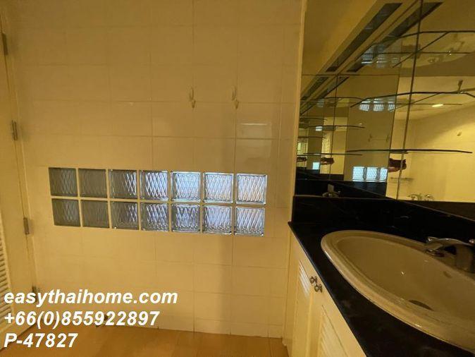 รูป P-47827 🔥 ให้เช่าคอนโด Supalai Place ชั้น 16 (ห้องใหญ่พิเศษ 142 ตรม. 2 นอน เฟอร์ครบ พร้อมอยู่ ใกล้ BTS พร้อมพงษ์) Line ID: @easythaihome 085-592-2897 - รูปที่ 30/49