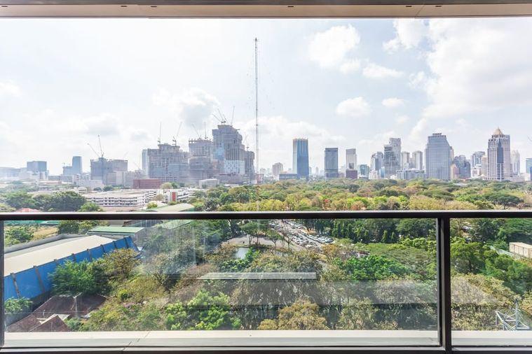 รูป 🏙️✨ Luxury Condo for Rent Next to Lumpini Park | Ultra Luxury Interior ✨🏙️ - รูปที่ 18/22