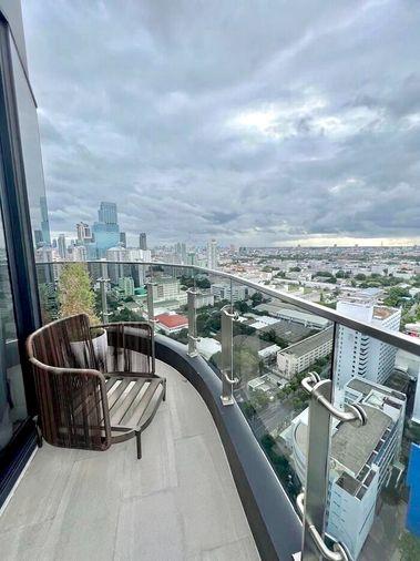 รูป 💥💥FOR RENT!! Condo IDEO Q Victory 71 ตรม. ชั้น 32 ห้องมุม Fully Furnished!! ติดสถานีรถไฟฟ้าอนุสาวรีย์ สนใจ LINE: @atfirm💥💥 - รูปที่ 11/18
