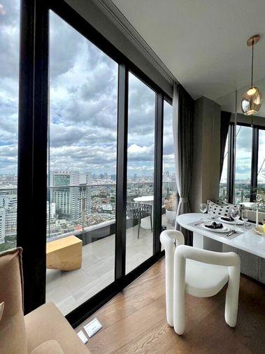 รูป 💥💥FOR RENT!! Condo IDEO Q Victory 71 ตรม. ชั้น 32 ห้องมุม Fully Furnished!! ติดสถานีรถไฟฟ้าอนุสาวรีย์ สนใจ LINE: @atfirm💥💥 - รูปที่ 4/18