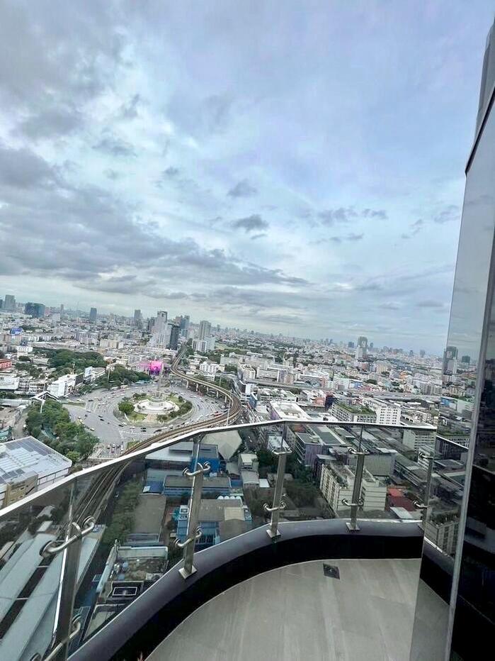 รูป 💥💥FOR RENT!! Condo IDEO Q Victory 71 ตรม. ชั้น 32 ห้องมุม Fully Furnished!! ติดสถานีรถไฟฟ้าอนุสาวรีย์ สนใจ LINE: @atfirm💥💥 - รูปที่ 15/18