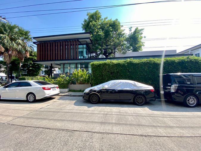 รูป ขายด่วน ราคาดีมาก ทาวน์โฮม 3 ชั้น รีโนเวทใหม่ PATIO ศรีนครินทร์–พระราม 9 ทำเลกรุงเทพกรีฑา - รูปที่ 30/38