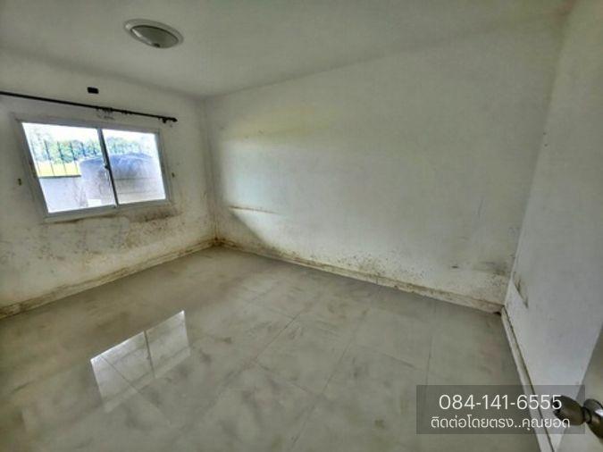 รูป ทาวน์เฮ้าส์ชั้นเดียว โครงการ บ้านบูรพา บ่อวิน เลขที่ สายบึง-ปากร่วม ต.บ่อวิน อ.ศรีราชา จ.ชลบุรี (ราคาโปรโมชั่น 1,000,000 บาท) - รูปที่ 5/8