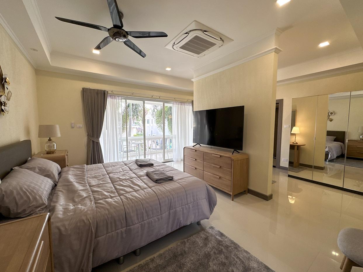 picture 5 Bedroom Luxury Pool Villa Mabprachan Lake Pattaya - 8/12