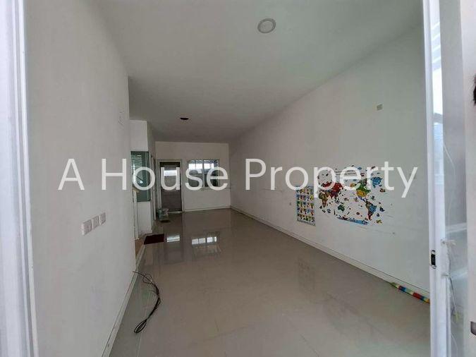 picture Two-story townhome for sale in Sena Viva Sriracha-Assumption housing estate, Chonburi. - 2/15