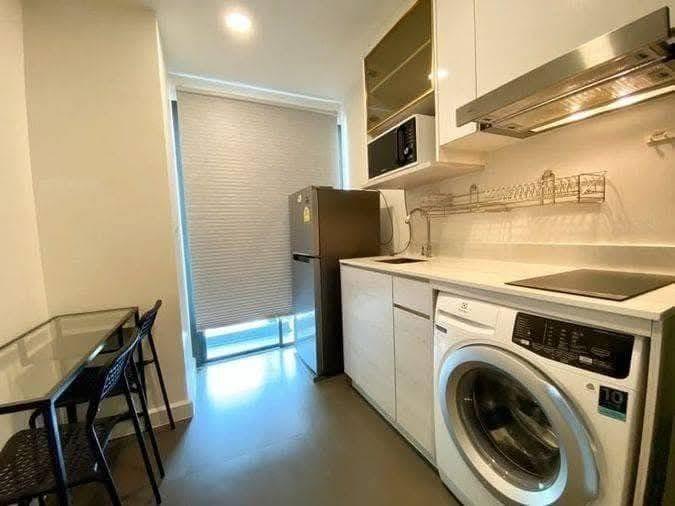 picture For Rent ✨ Metro Luxe Rose Gold Phahol - Sutthisan ✨ Near MRT Sutthisan. Fully furnished with appliances. - 10/11