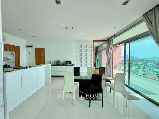 picture A Rare Gem: 95 sq.m. Reimagined into the Ultimate 1-Bedroom XL Suite - 3/12