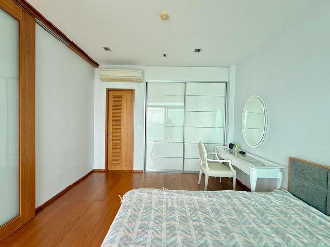 picture A Rare Gem: 95 sq.m. Reimagined into the Ultimate 1-Bedroom XL Suite - 9/12