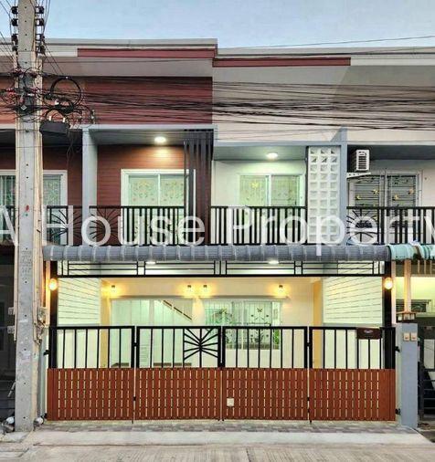รูป ขายทาวน์โฮม ปาล์มวิลเลจ ใกล้นิคม เครือสหพัฒน์ ศรีราชา ชลบุรี - รูปที่ 1/9