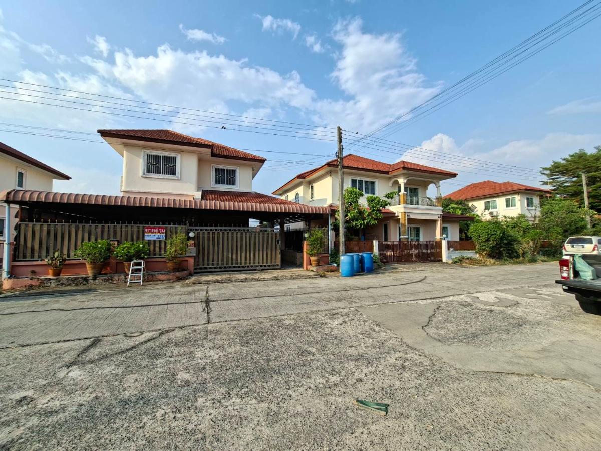รูป บ้านเดี่ยว 2 ชั้น โครงการ บ้านภิภาพร โครงการ 3 ถ.เลียบคลองหก คลองหก คลองหลวง จ.ปทุมธานี 12120 (ราคา 3,500,000 บาท ) - รูปที่ 27/32