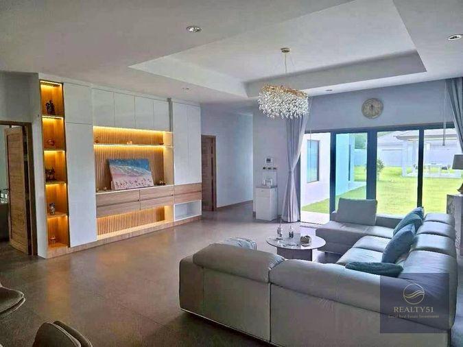 picture Luxury Pool Villa for Rent in Pattaya – 4 Bedrooms | Private Pool | Baan Pattaya 6 - 9/10