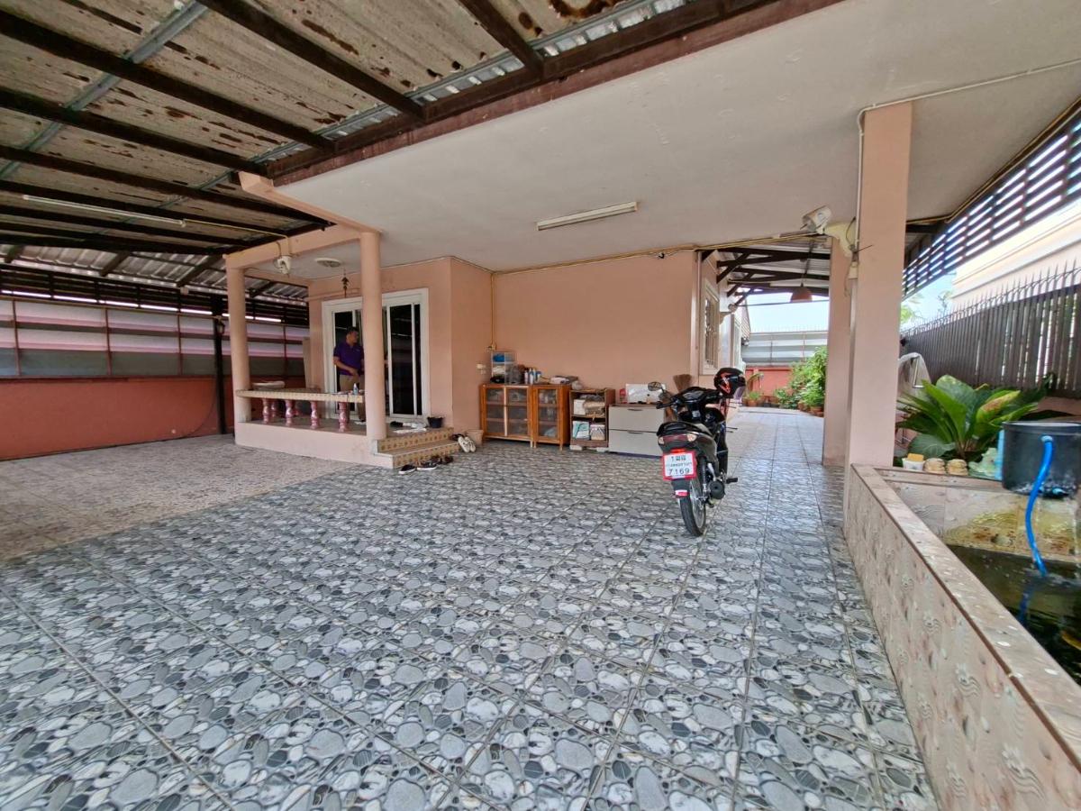 รูป บ้านเดี่ยว 2 ชั้น โครงการ บ้านภิภาพร โครงการ 3 ถ.เลียบคลองหก คลองหก คลองหลวง จ.ปทุมธานี 12120 (ราคา 3,500,000 บาท ) - รูปที่ 2/32