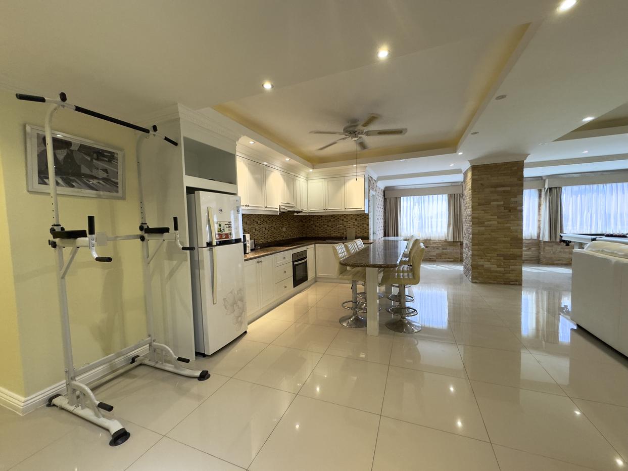 รูป 2 Bedroom Condo for Rent at Pattaya Rungfah in Central Pattaya - รูปที่ 3/11
