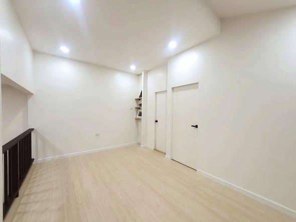 รูป อีสต์วูด พาร์ค อ่อนนุช 36 ห้อง Duplex 2 ห้องนอน ขนาดใหญ่ ใกล้ BTS & MRT เดินทางสะดวก - รูปที่ 9/10