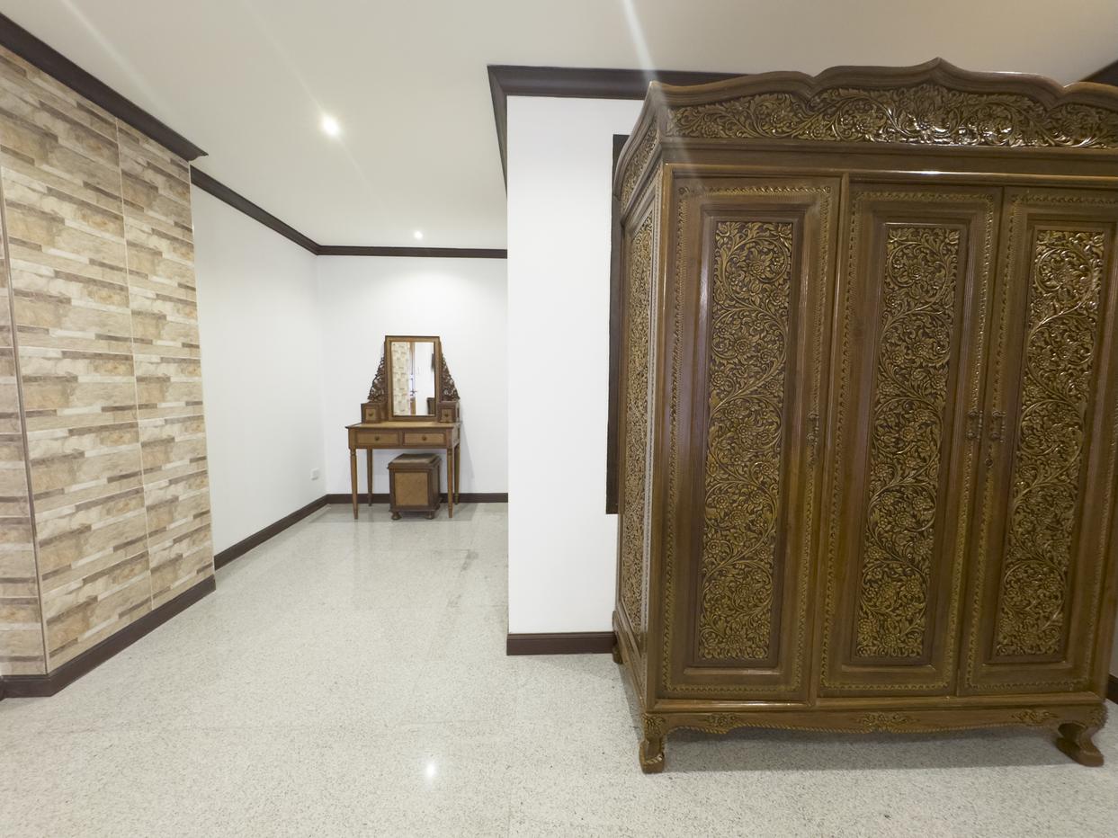 picture 2 Bed Condo for Sale at Royal Hill Resort in Thappraya Pattaya - 11/23