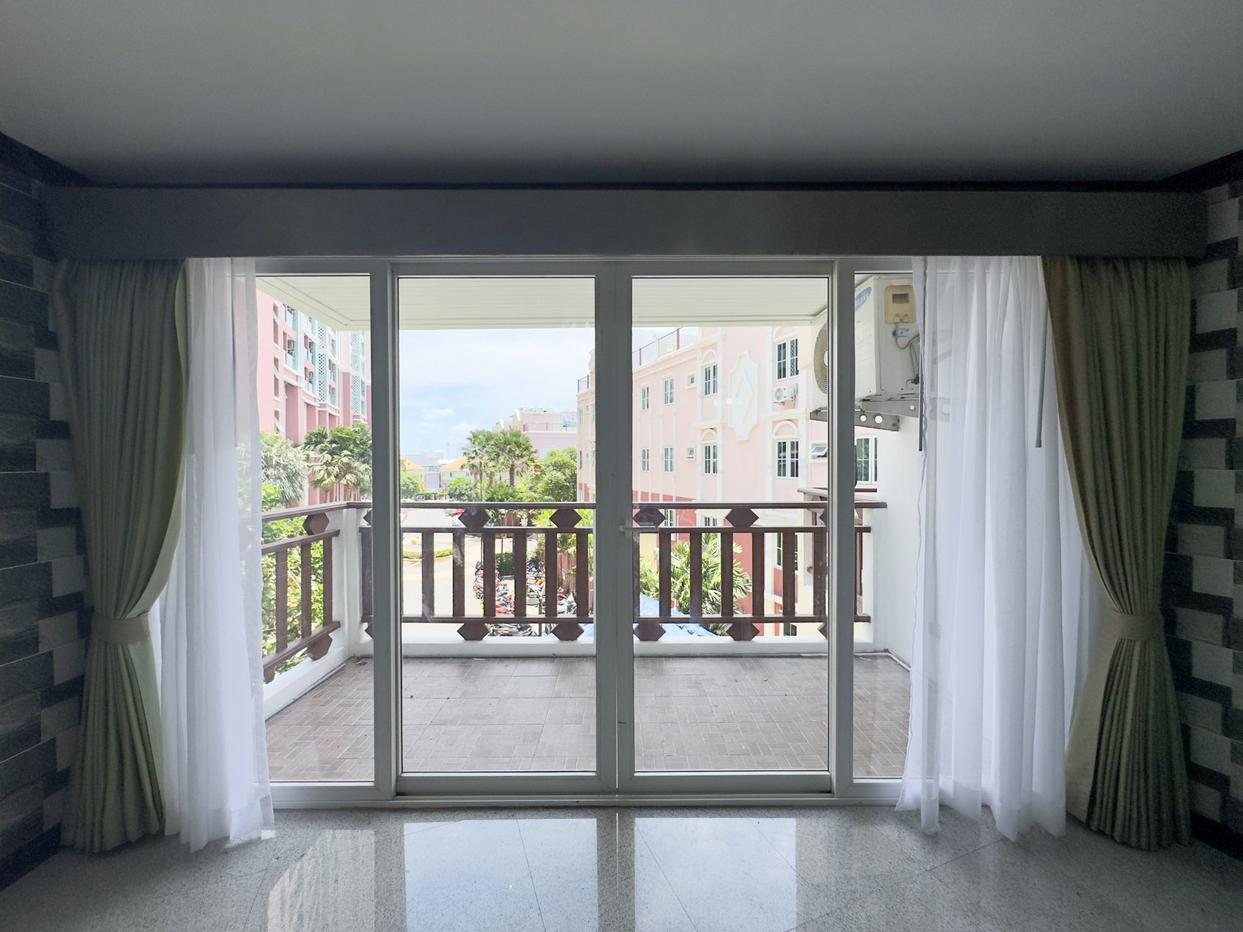 รูป 2 Bed Condo for Rent at Royal Hill Resort in Thappraya Pattaya - รูปที่ 16/20